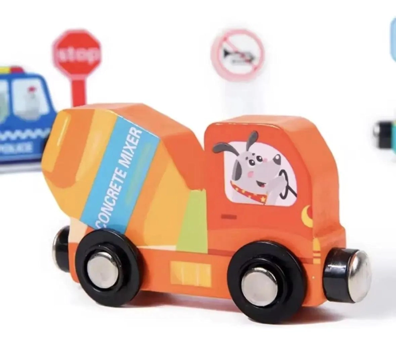 JUEGO TREN MAGNE TICO CON SEÑALES DE TRANSITO MONTESSORI - 5
