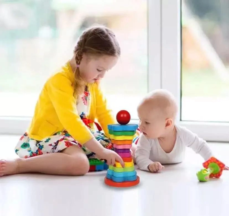 TORRE APILABLE DE MADERA CON COLORES ARCOIRIS PARA NIÑOS - 5