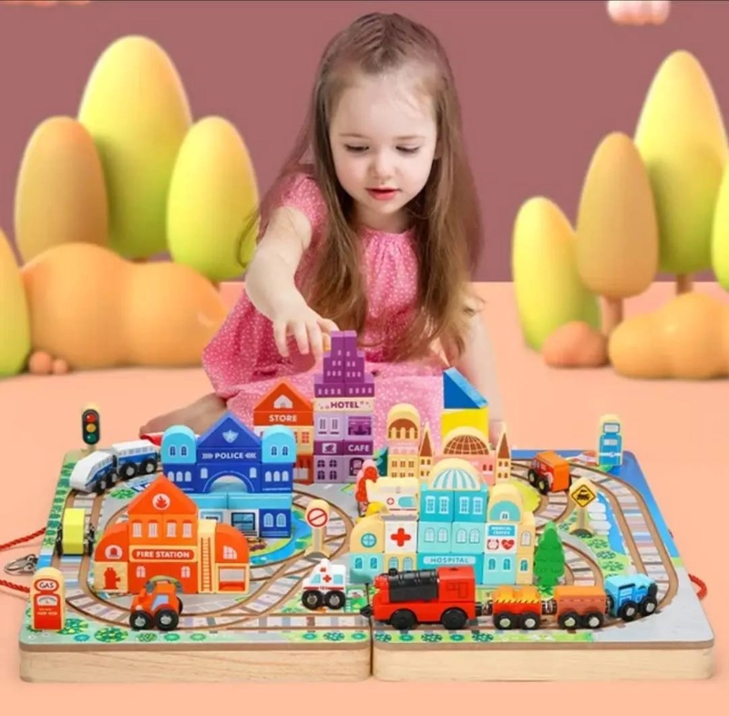 JUEGO DIDACTICO CIUDAD CON AUTO Y TRENES DE MADERA - 3