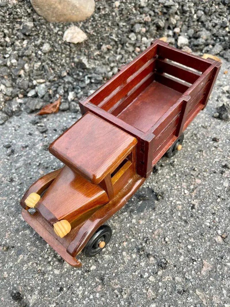 CAMION CLASICO ANTIGUO DE MADERA PARA NIÑOS MONTESSORI - 4