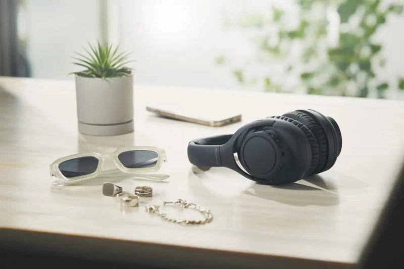 AUDIFONOS BLUETOOTH OVER-EAR CON SONIDO ENVOLVENTE - 5