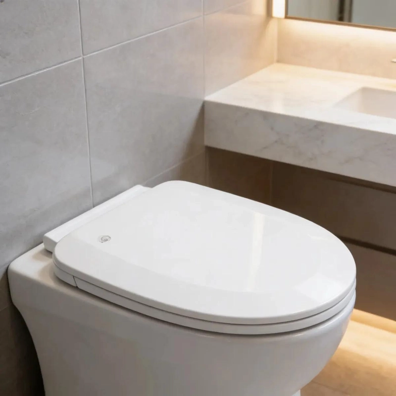 TAPA DE ASIENTO PARA BAÑO CON CIERRE SUAVE COLOR BLANCO - 4