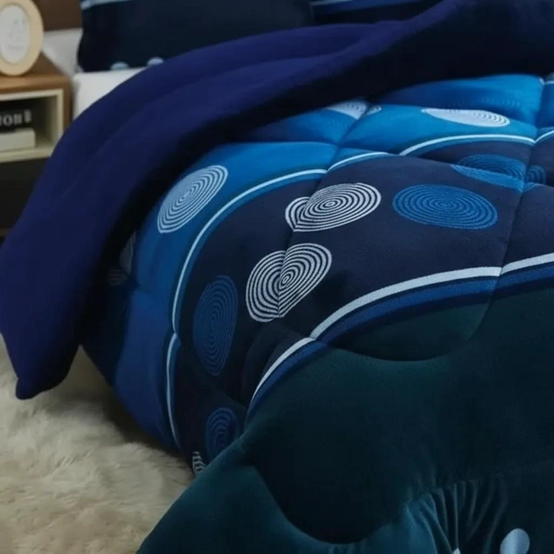 COBERTOR INVIERNO PLUSH KING AZUL CON CIRCULOS - 3
