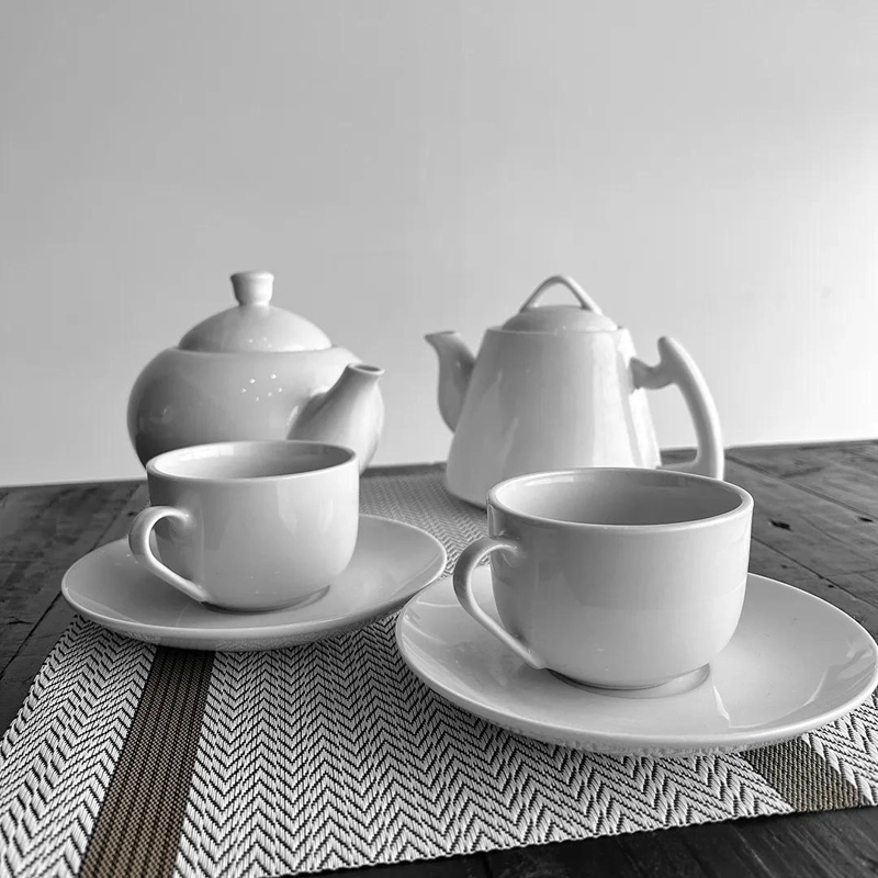 SET DE 6 TAZAS Y PLATO DE TE  PORCELANA 220CC - 3
