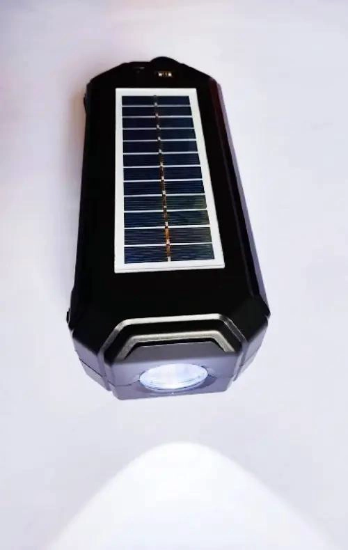 PARLANTE BLUETOOTH RECARGABLE CON RADIO Y LECTOR USB - 1