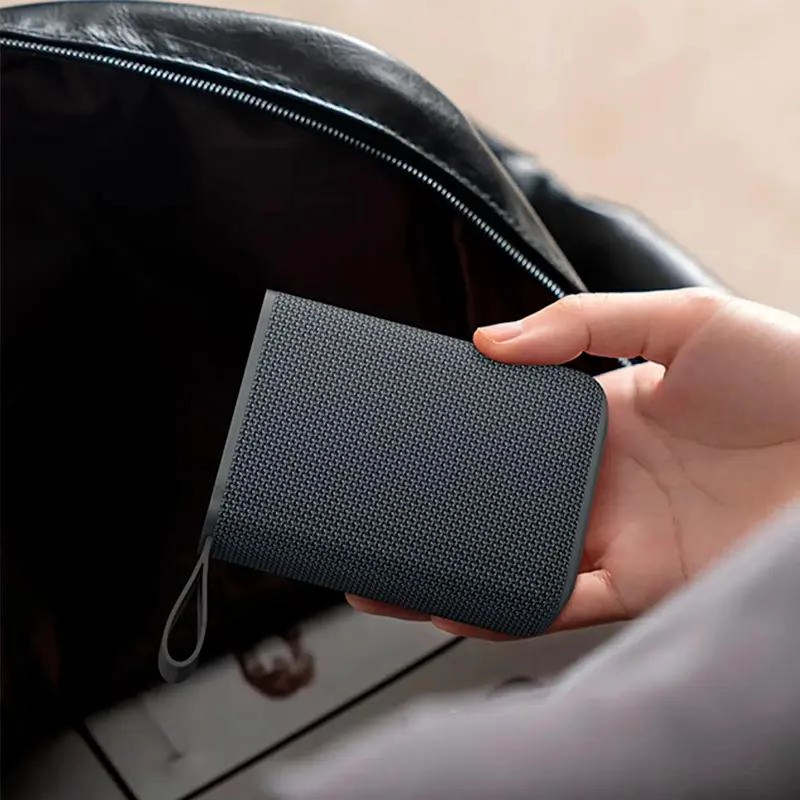 PARLANTE BLUETOOTH PORTATIL CON FM Y TF - 2