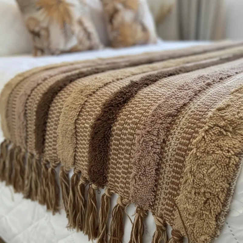 PIECERA BOHO CON DISEÑO DE RAYAS EN TONOS TIERRA - 3