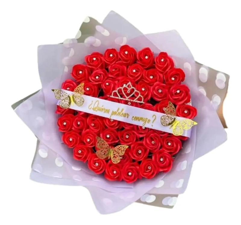 RAMO DE 50 ROSAS ETERNAS DE JABON ROJAS CON CINTA - 1