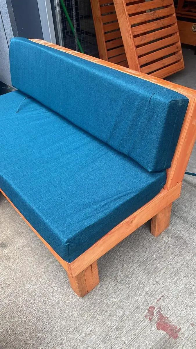 COJIN RECTANGULAR PARA TERRAZA 124X50X10 CM DENSIDAD 21 - 1