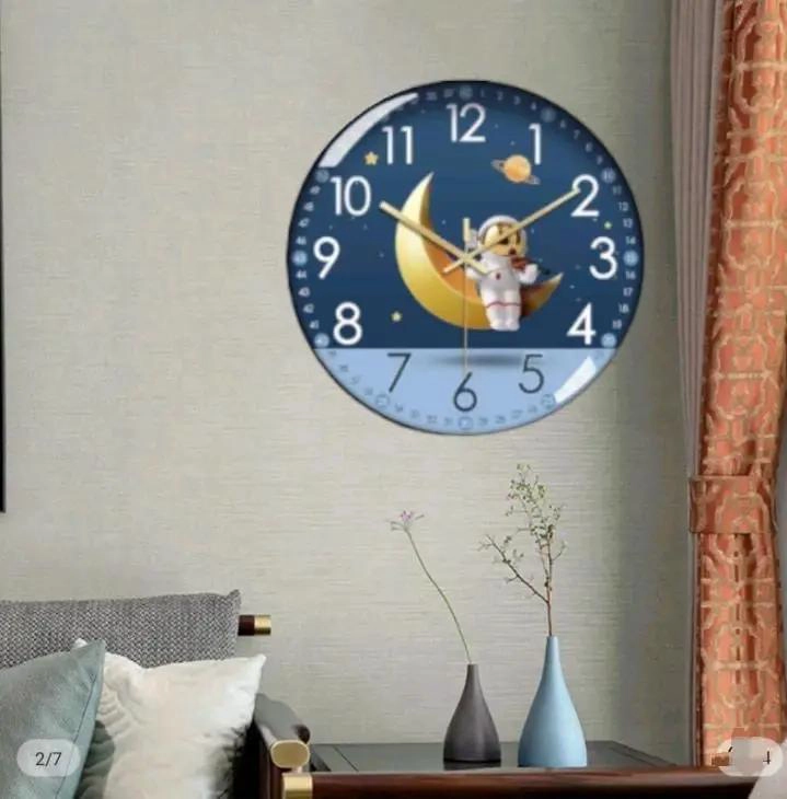 RELOJ SILENCIOSO INFANTIL CON DISEÑO DE ASTRONAUTA Y LUNA - 4