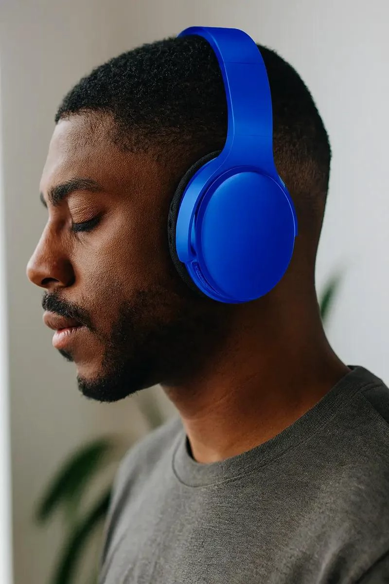 AUDIFONOS INALAMBRICOS BLUETOOTH AZ15 CON MICROFONO - 5