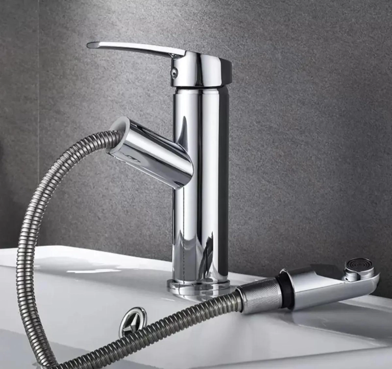 LLAVE PARA LAVAMANOS CON MANGO EXTRAIBLE CROMADO - 4