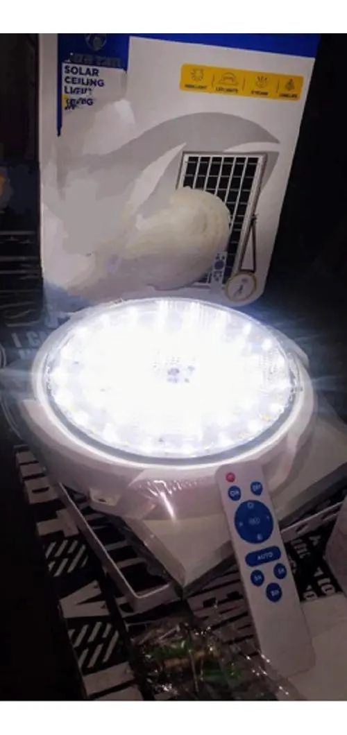 LAMPARA LED INTELIGENTE 300W CON PANEL SOLAR Y CONTROL - 3