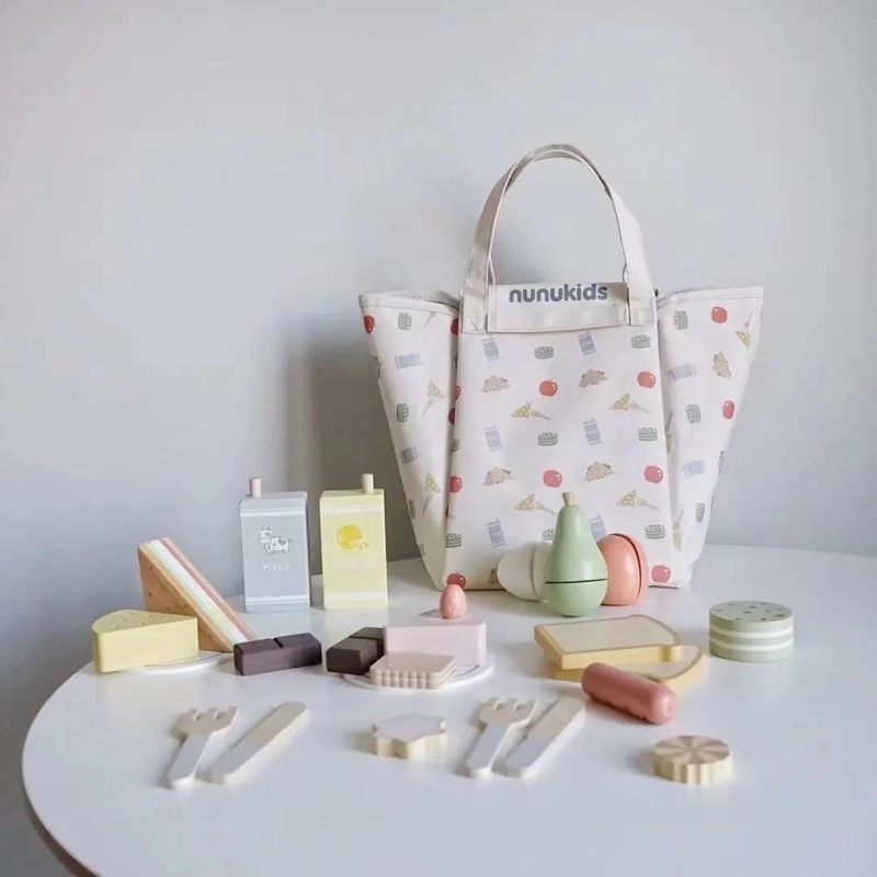 SET DE JUGUETE PARA PICNIC CON FRUTAS Y PASTELES DE MADER - 2