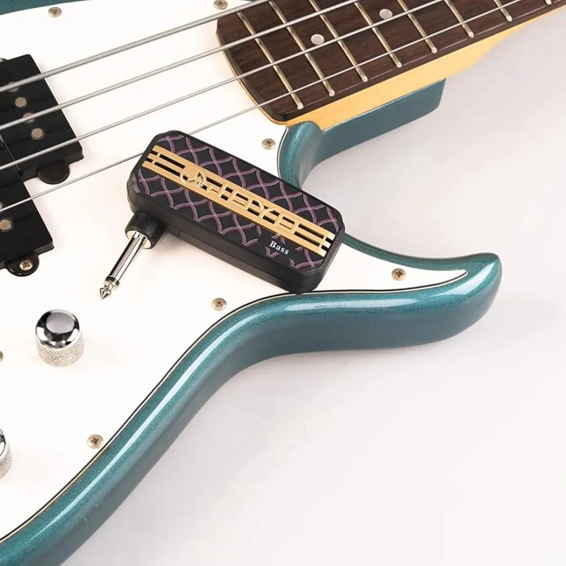 MINI AMPLIFICADOR PARA BAJO COLOR DORADO - 3