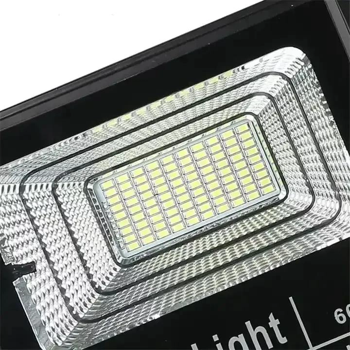 FOCO REFLECTOR EXTERIOR 100W CON PANEL SOLAR Y CONTROL - 5