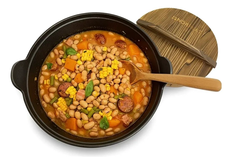 OLLA DE HIERRO FUNDIDO CON ASA Y TAPA DE MADERA 25CM - 3