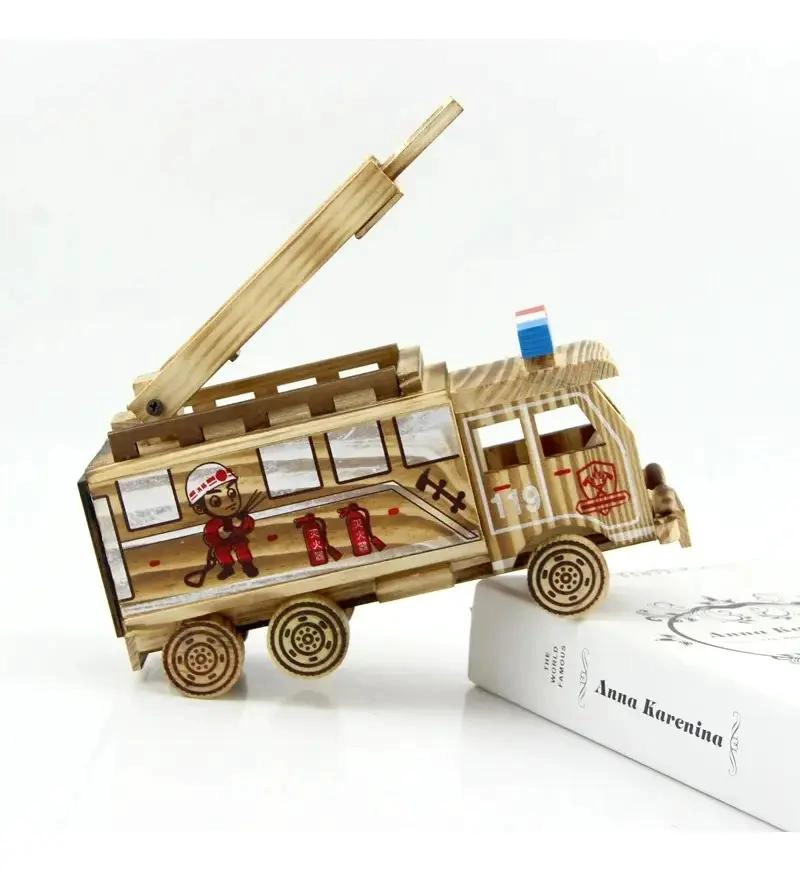 AUTO DE BOMBEROS DE MADERA PARA NIÑOS MONTESSORI - 2