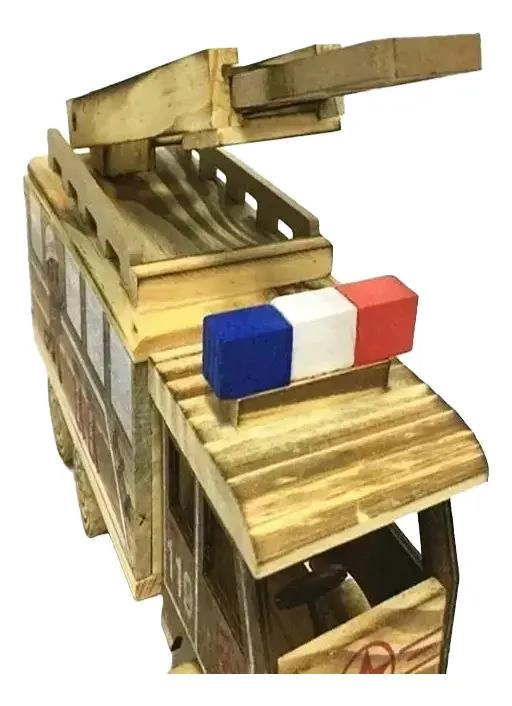 AUTO DE BOMBEROS DE MADERA PARA NIÑOS MONTESSORI - 3