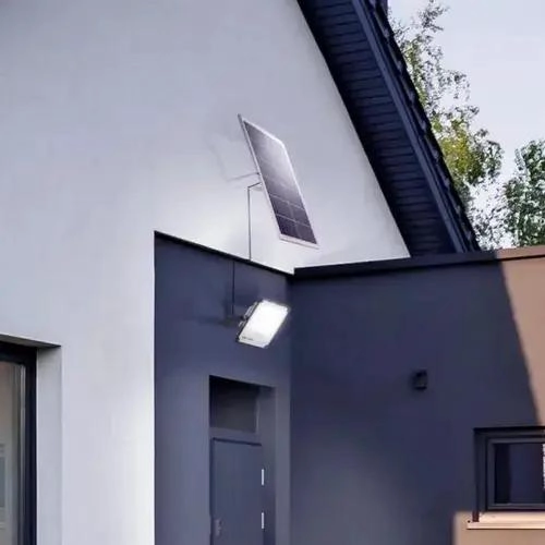 FOCO PROYECTOR LED SOLAR 400LM CON CONTROL 6500K - 3