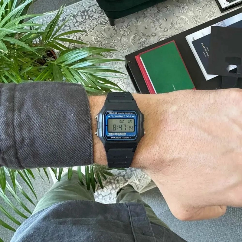RELOJ DIGITAL VINTAGE PARA HOMBRE CON CRONOMETRO - 4