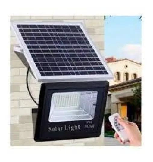 REFLECTOR LED SOLAR 50W IP66 BLANCO FRIO PARA EXTERIOR - 1