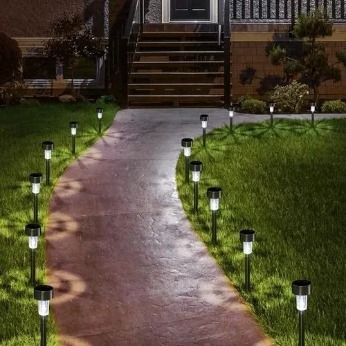 10 FOCOS SOLARES CON ESTACAS PARA JARDIN Y PATIO - 5