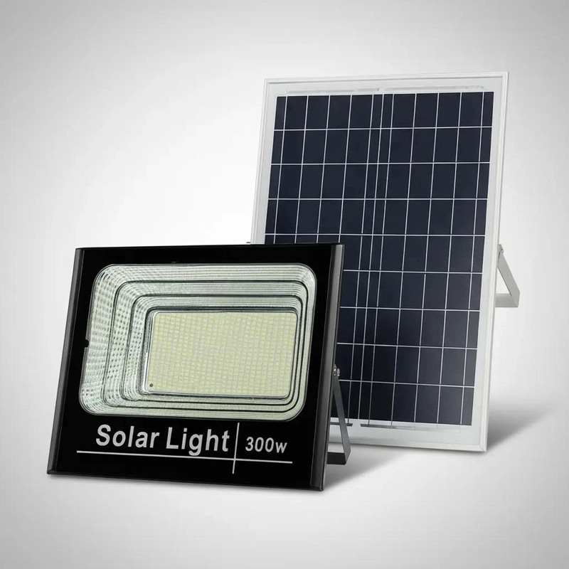 FOCO SOLAR 300W CON PANEL Y CONTROL PARA EXTERIOR IP66 - 3