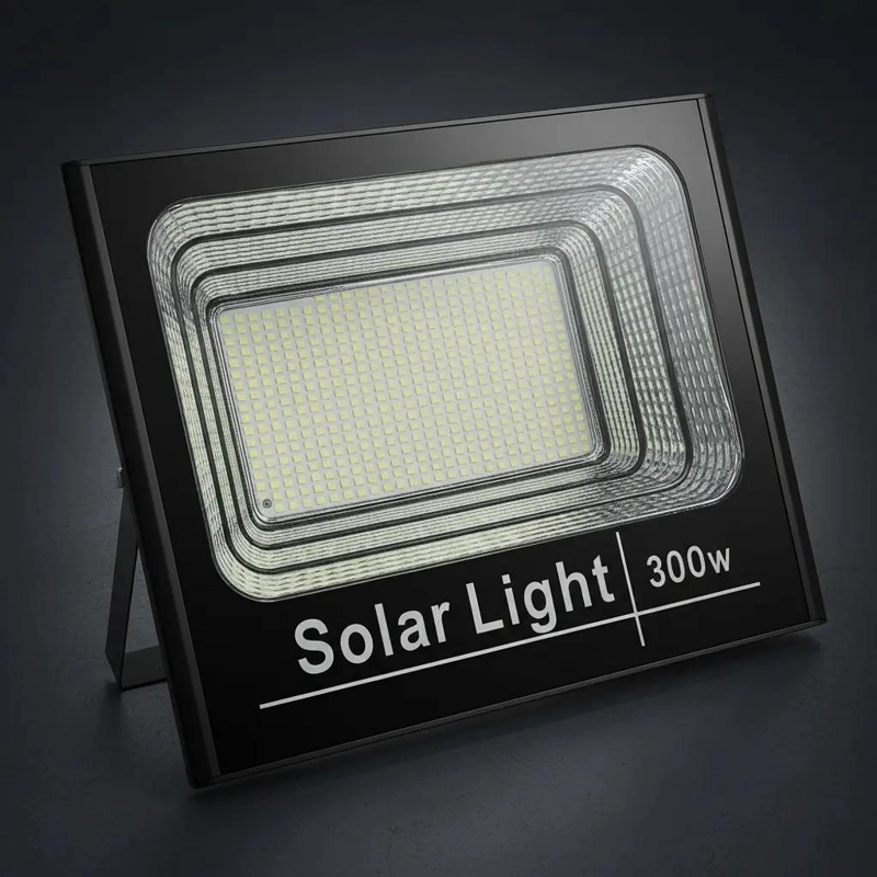 FOCO SOLAR 300W CON PANEL Y CONTROL PARA EXTERIOR IP66 - 4