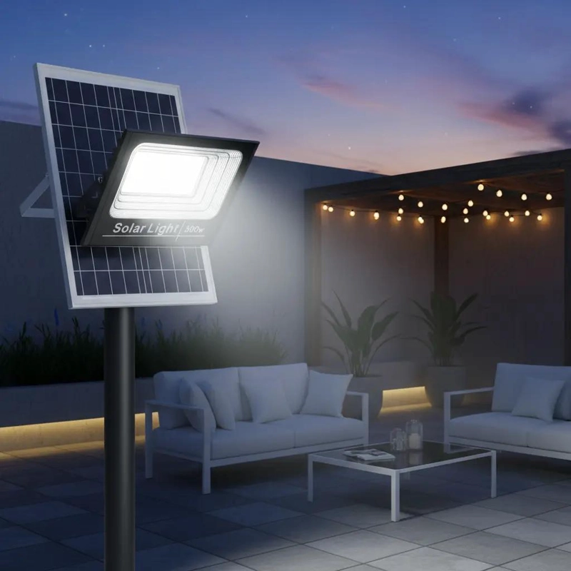 FOCO SOLAR 300W CON PANEL Y CONTROL PARA EXTERIOR IP66 - 5