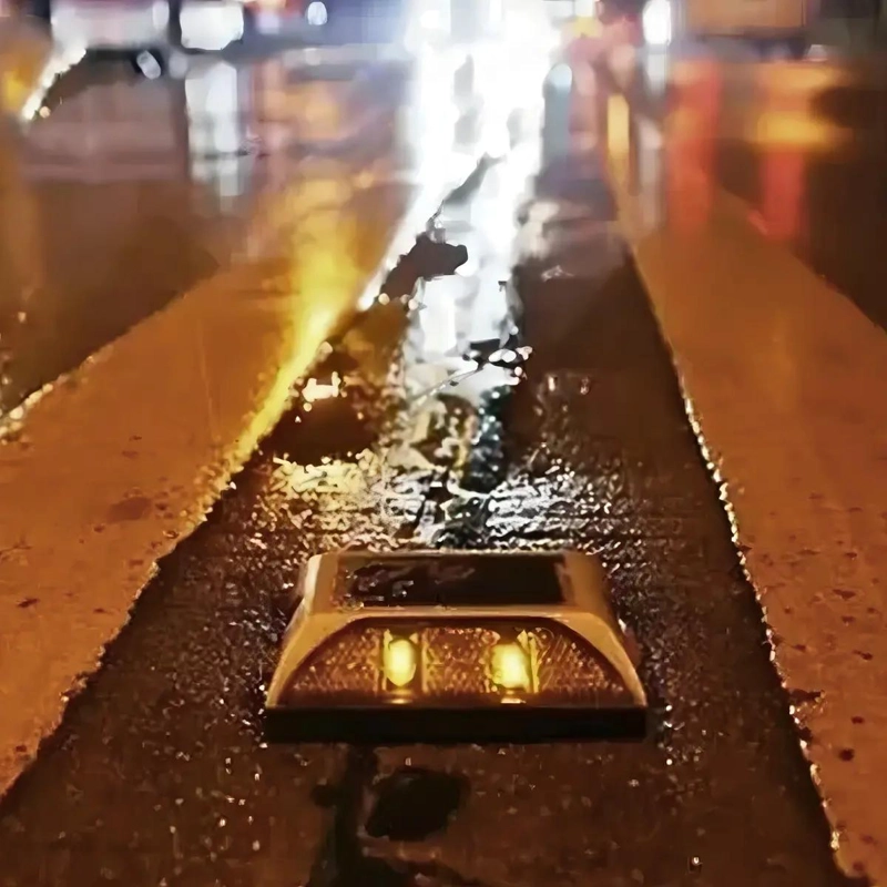 TACHAS REFLECTORAS LED OJOS DE GATO PARA CARRETERA - 5