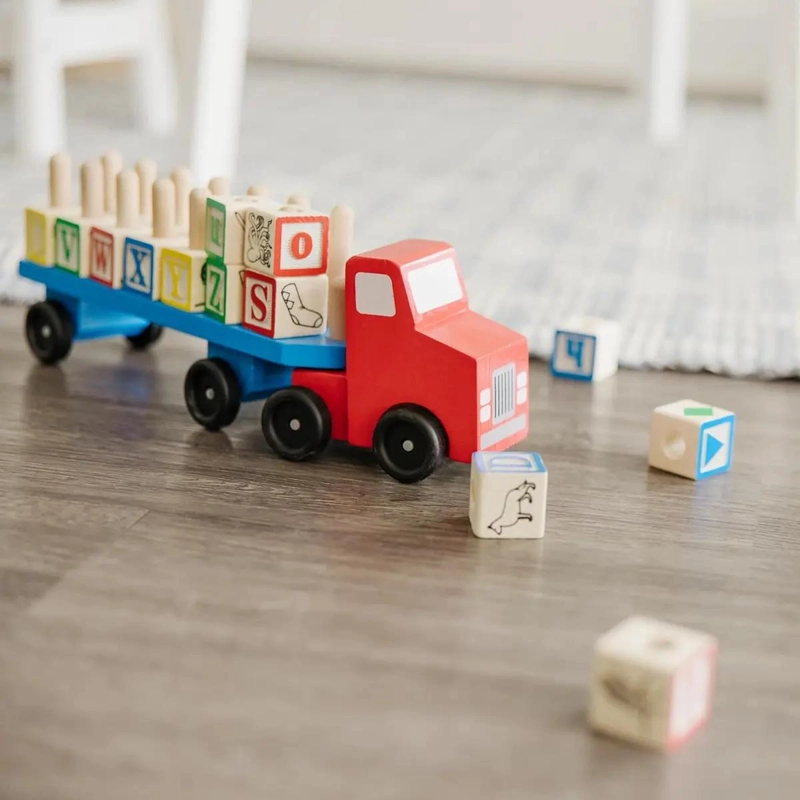 CAMION DE MADERA CON BLOQUES DE CONSTRUCCION Y LETRAS - 4