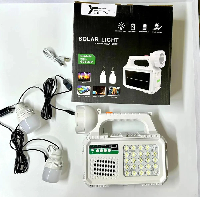FOCO SOLAR DE EMERGENCIA CON LINTERNA, RADIO Y AMPOLLETAS - 4
