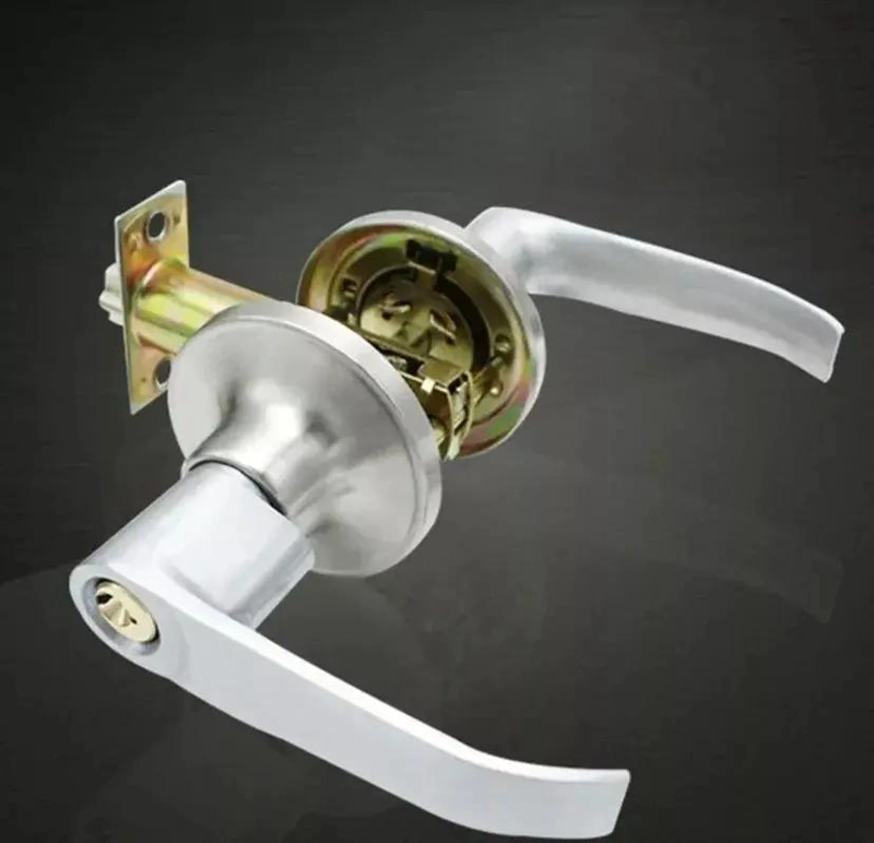 CERRADURA CON MANIJA PARA PUERTA DE RECAMARA O PRINCIPAL - 4