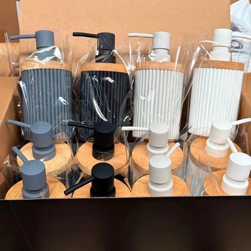 DISPENSADOR DE JABON Y LOCION PARA BAÑO 350ML - 5