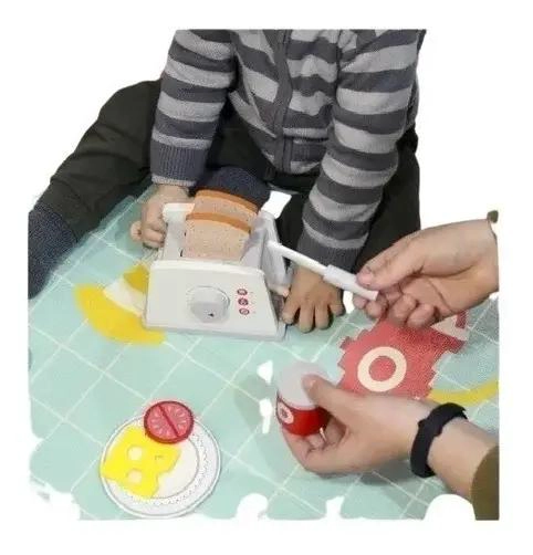 TOSTADORA DE MADERA CON ACCESORIOS PARA JUEGO - 5