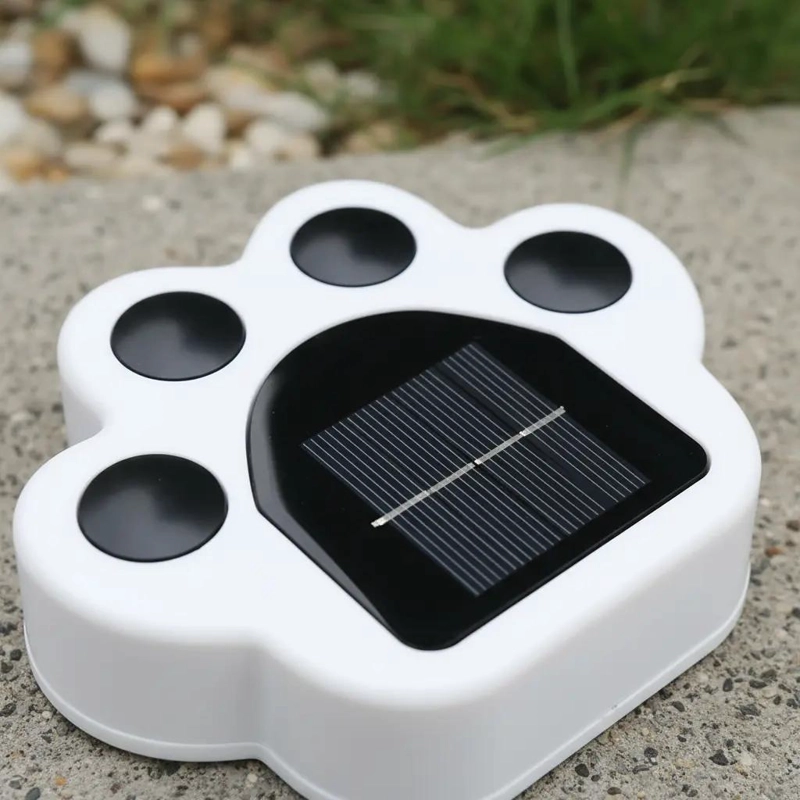 LUZ SOLAR CON ESTACA DISEÑO HUELLA CALIDA PARA JARDIN - 2