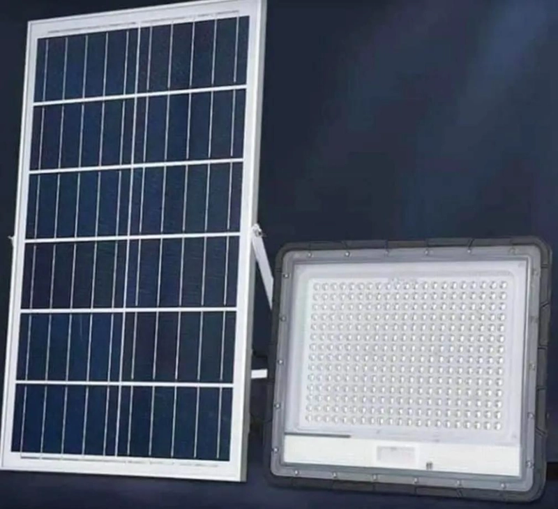 FOCO REFLECTOR SOLAR 50W CON PANEL Y CONTROL - 4
