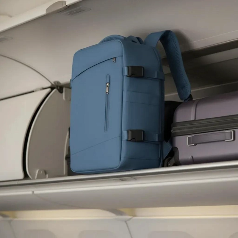 MOCHILA IMPERMEABLE ESPACIOSA PARA CABINA DE AVION - 1