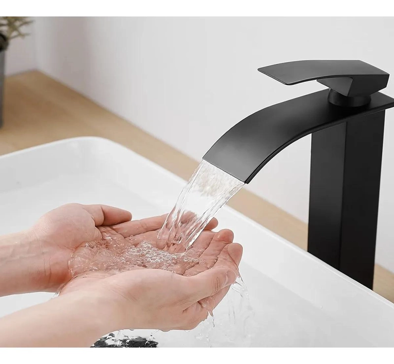 LLAVE MONOMANDO CASCADA PARA LAVAMANOS ACERO INOX - 5