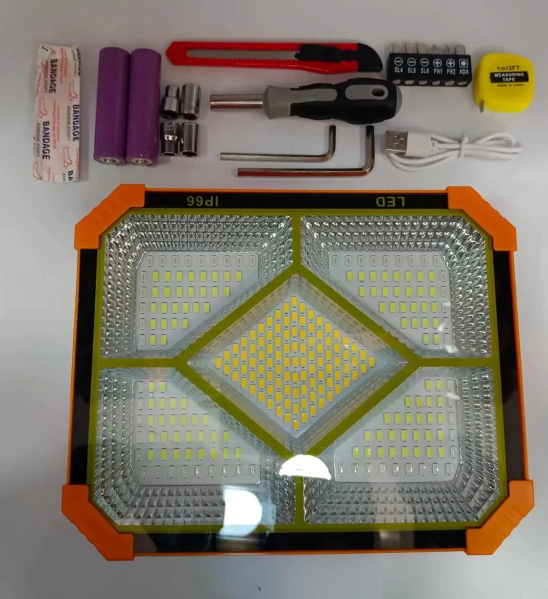 REFLECTOR LED CON PANEL SOLAR Y KIT DE HERRAMIENTAS - 1