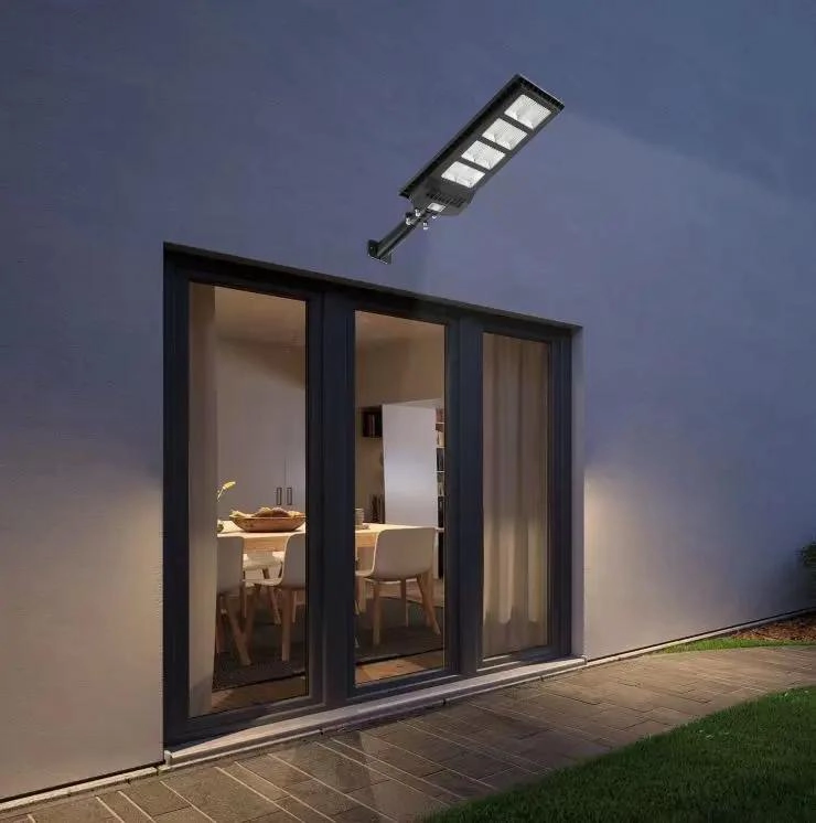 FOCO LED SOLAR 600W CON SENSOR Y SOPORTE - 2