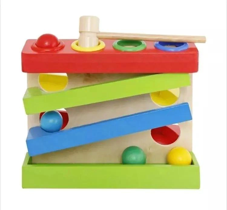 PISTA DE 4 NIVELES CON MARTILLO DE MADERA Y 4 PELOTAS - 1