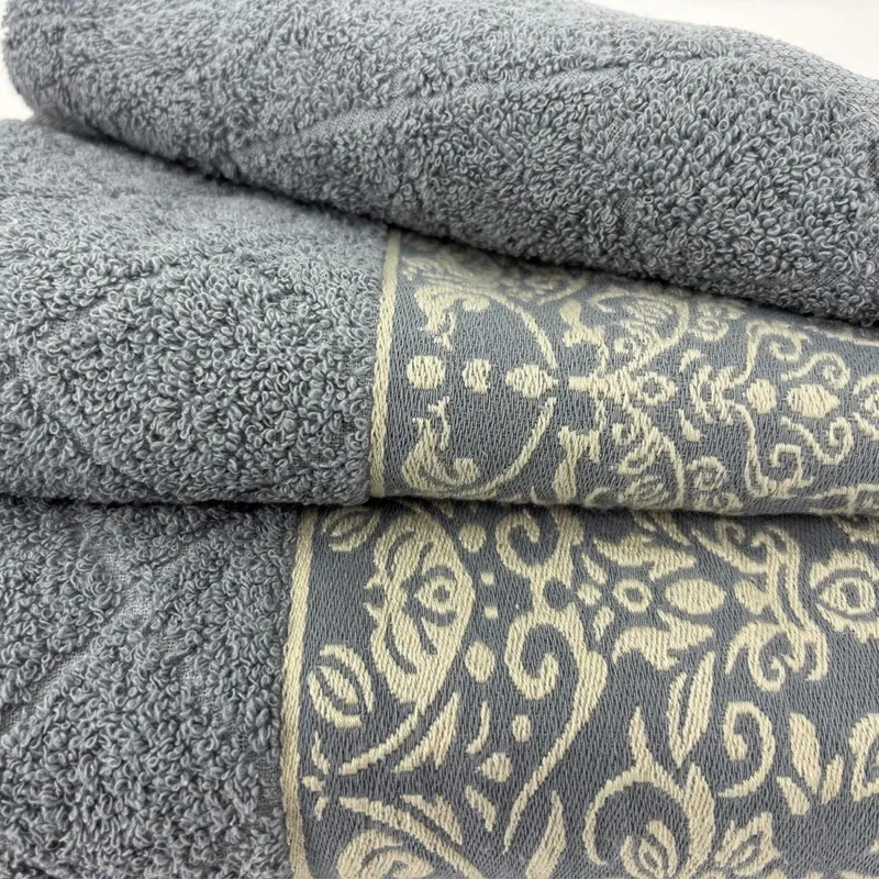JUEGO DE TOALLAS JACQUARD CELESTE CON FLORES - 2