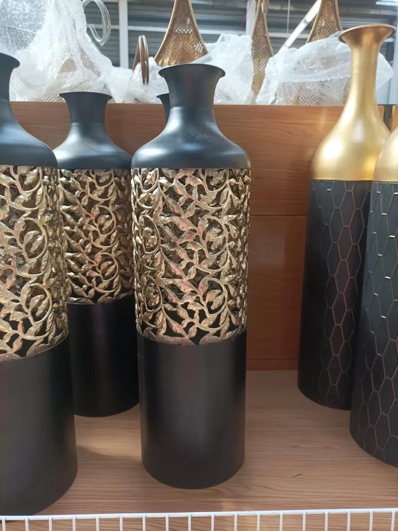 JARRON ALTO DE METAL DE 60 CM CON DISEÑO ELEGANTE PARA DECORACION - 2