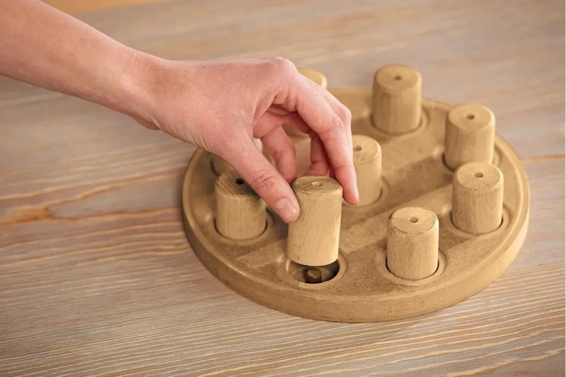 JUGUETE INTERACTIVO DE MADERA PARA PERROS CON COMPARTIMENTOS SECRETOS - 4