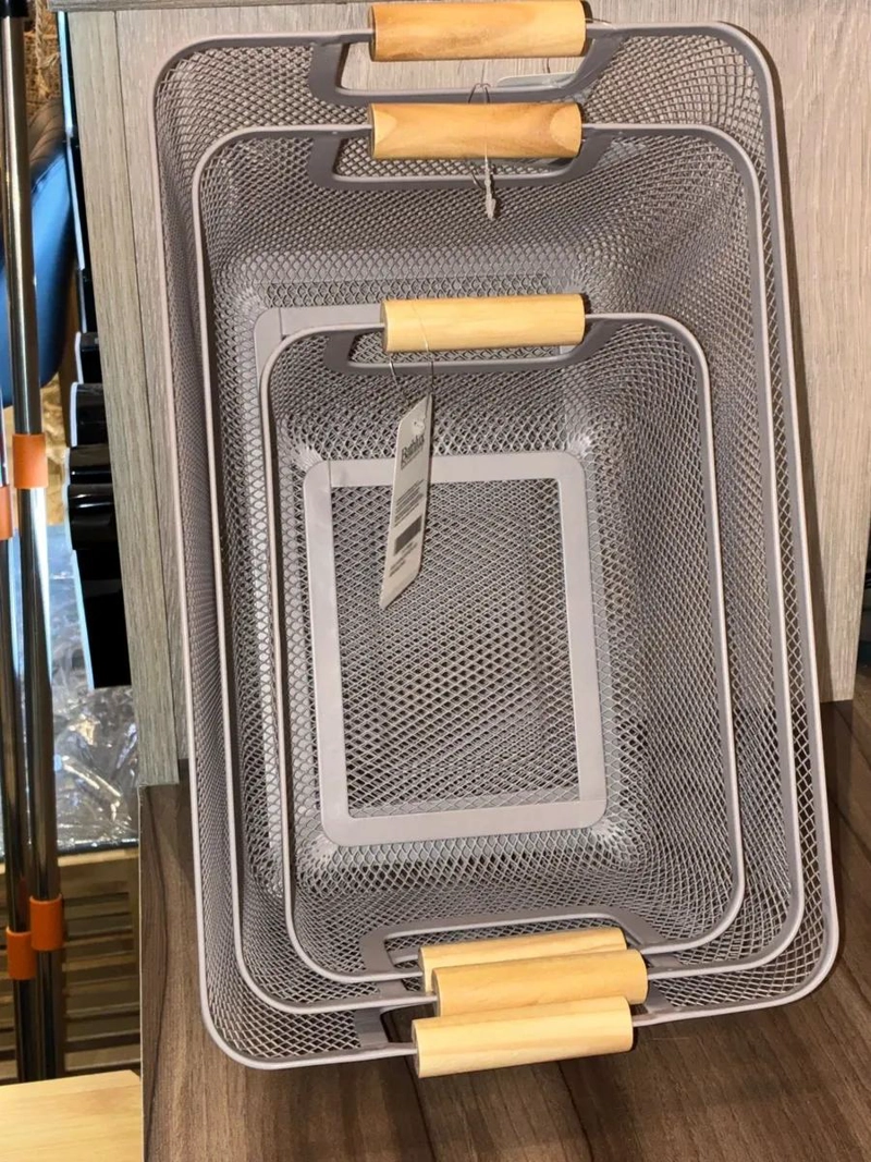 SET DE 3 CANASTOS METALICOS CON MANGO DE MADERA PARA ORGANIZACION HOGAREÑA - 5