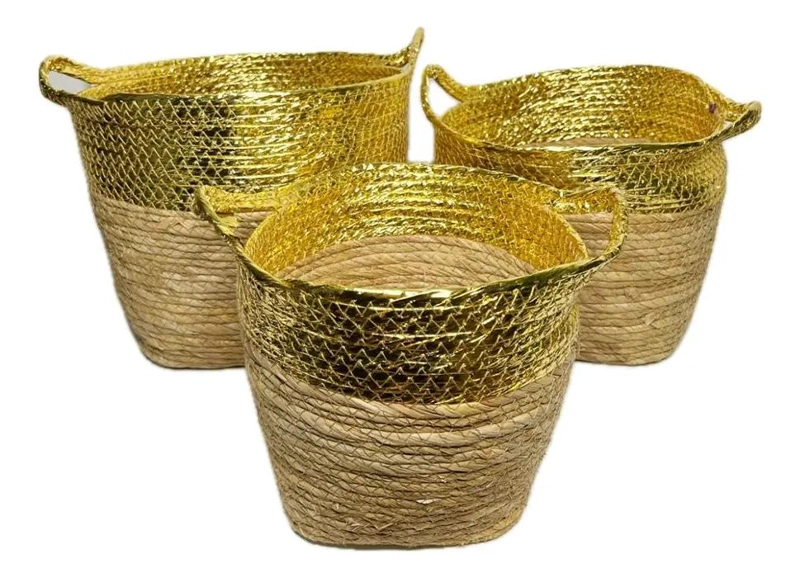 SET DE 3 CANASTOS DE FIBRA NATURAL CON ACABADO DORADO PARA ALMACENAJE - 1