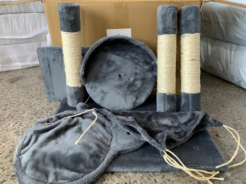 RASCADOR PARA GATO DE TERCIOPELO GRIS CON ALTURA DE 150 CM - 3
