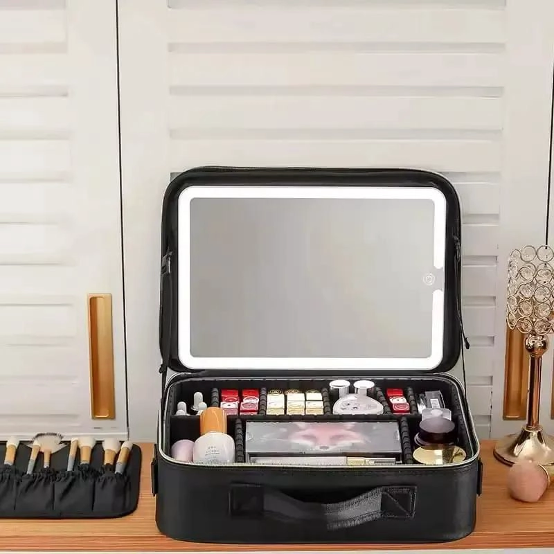 BOLSA PORTATIL PARA MAQUILLAJE CON ESPEJO Y LUZ LED INTEGRADA - 2